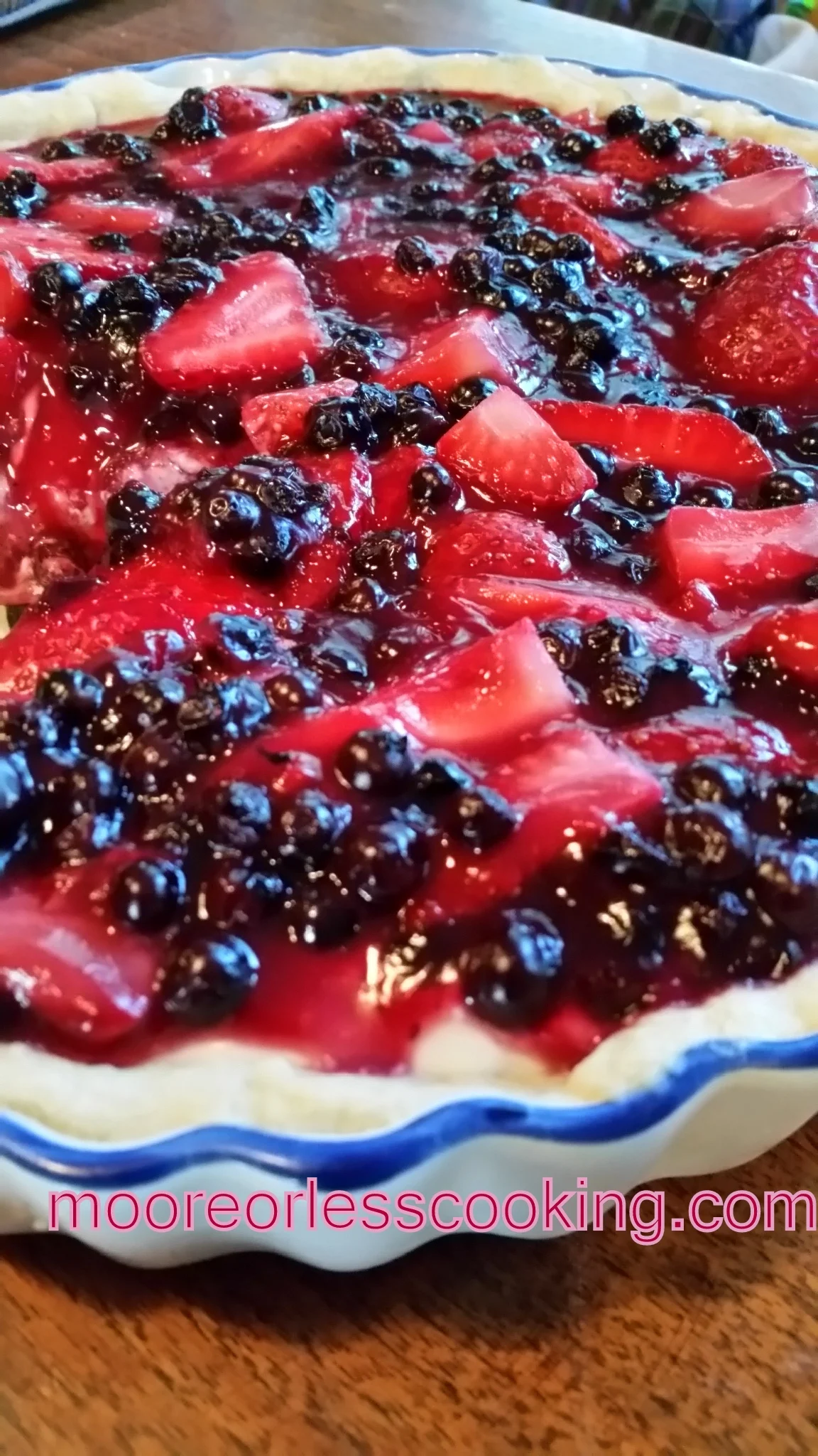 NO BAKE BERRY CREAM PIE