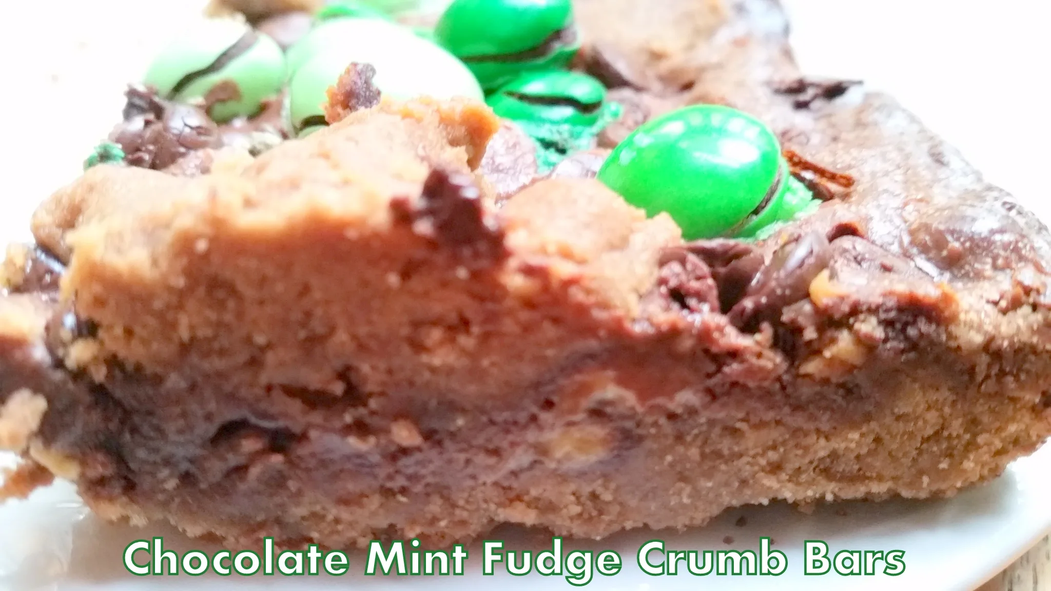 Chocolate Mint Fudge Crumb Bars