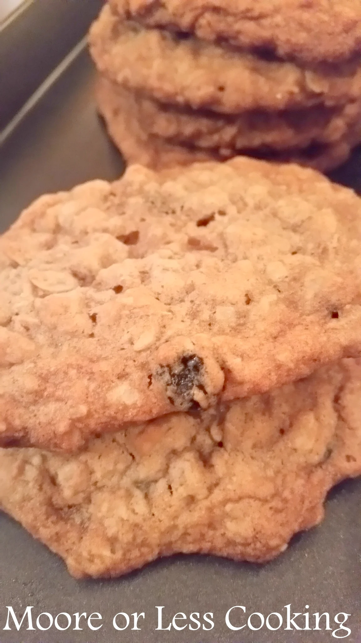 FAVORITE OATMEAL RAISIN COOKIES