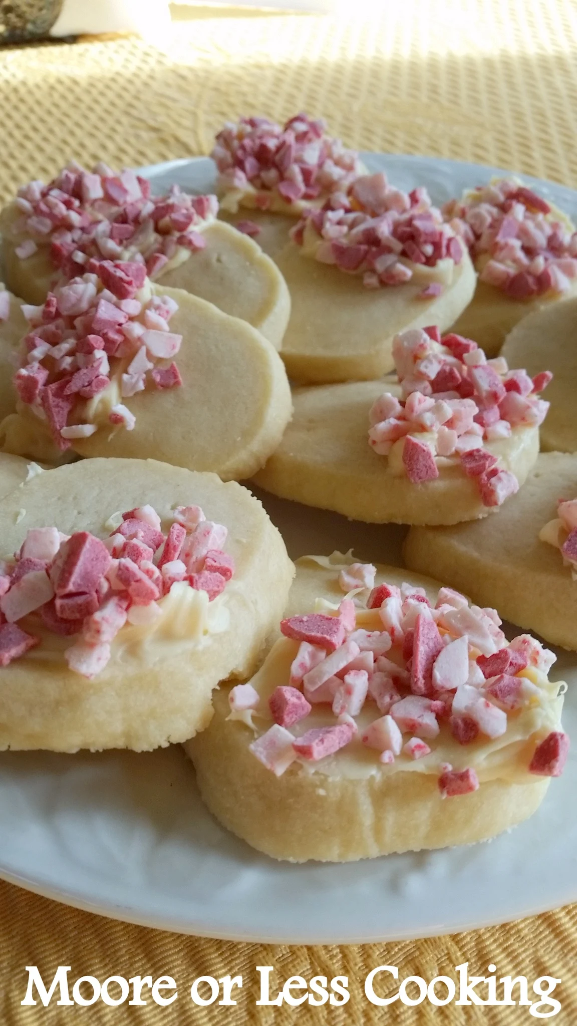 Peppermint Shortbread Cookies