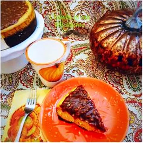 Pumpkin Spice New York Cheesecake with a Cognac Praline Sauce Very decadent pumpkin cheesecake! Get recipe here. crumbsinmymustachio