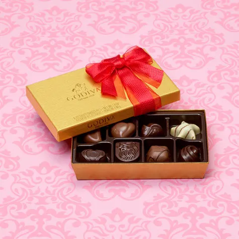 Milk Chocolate Gift Box, Red Ribbon, 18 pc.