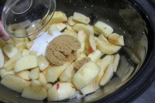 Copycat Cracker Barrel Cinnamon Apples & Video