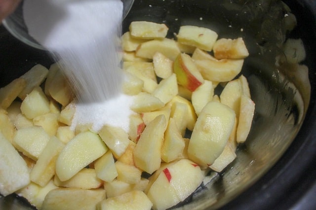 Copycat Cracker Barrel Cinnamon Apples & Video