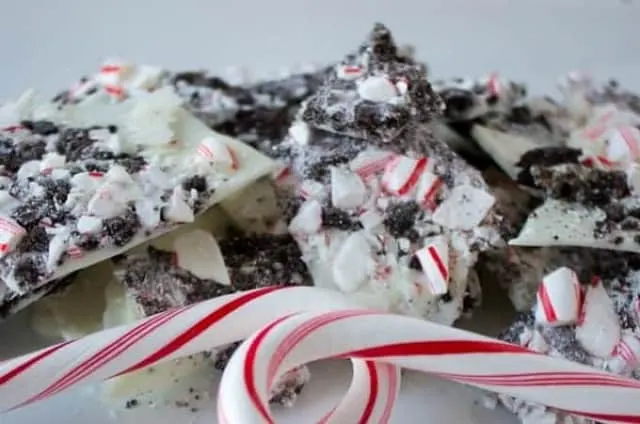 20 Christmas Oreo Recipes - Moore or Less Cooking