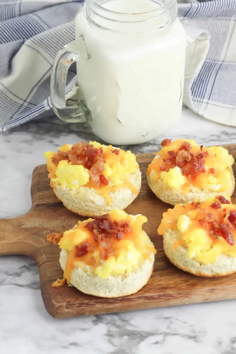 Mini Breakfast Pizzas