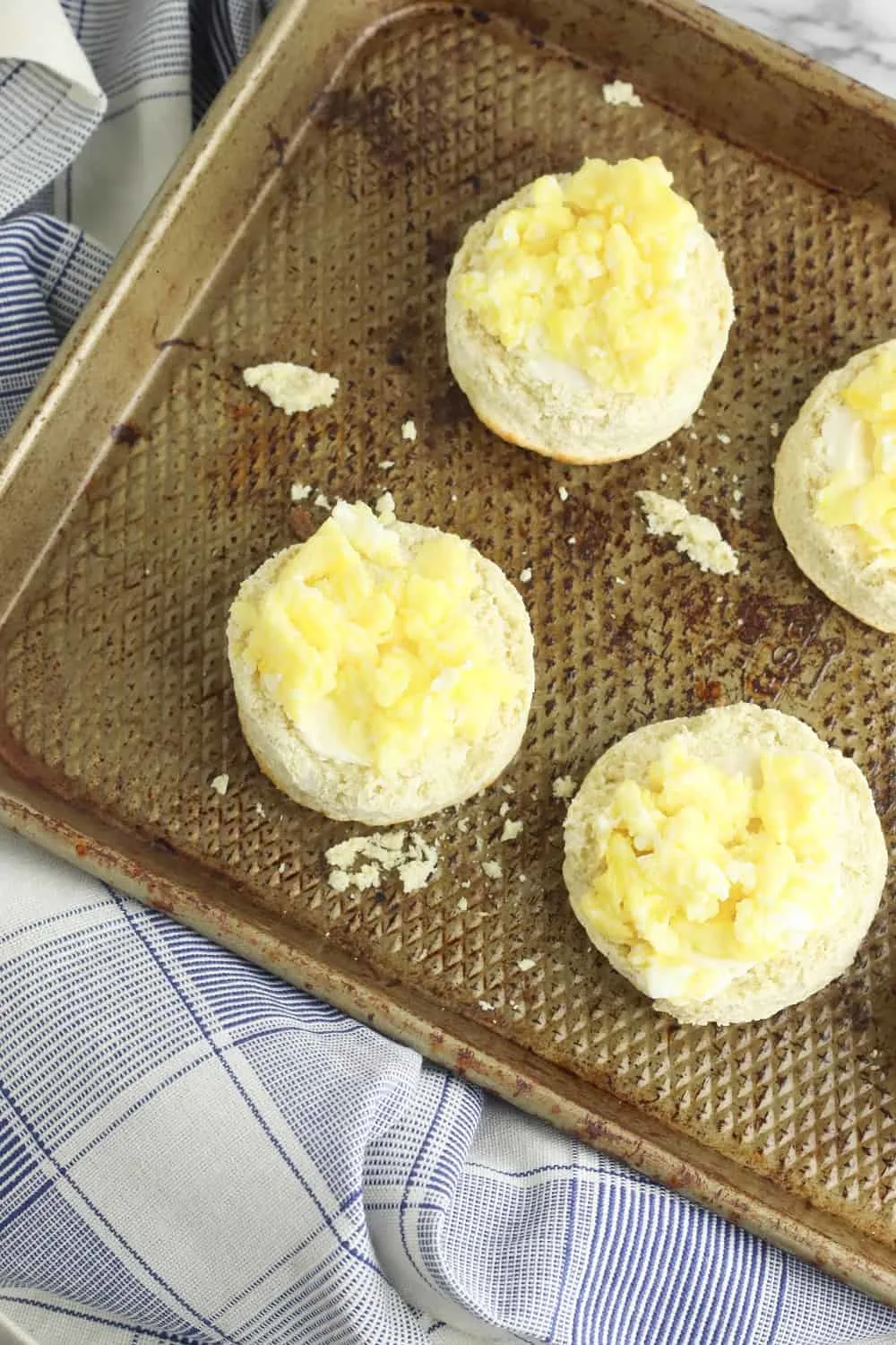 Mini Breakfast Pizzas