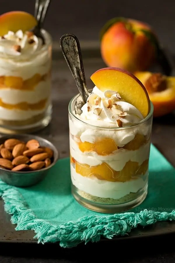 No-Bake-Peaches-and-Cream-Cheesecake-Parfaits