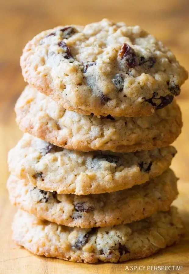 the-best-oatmeal-raisin-cookies