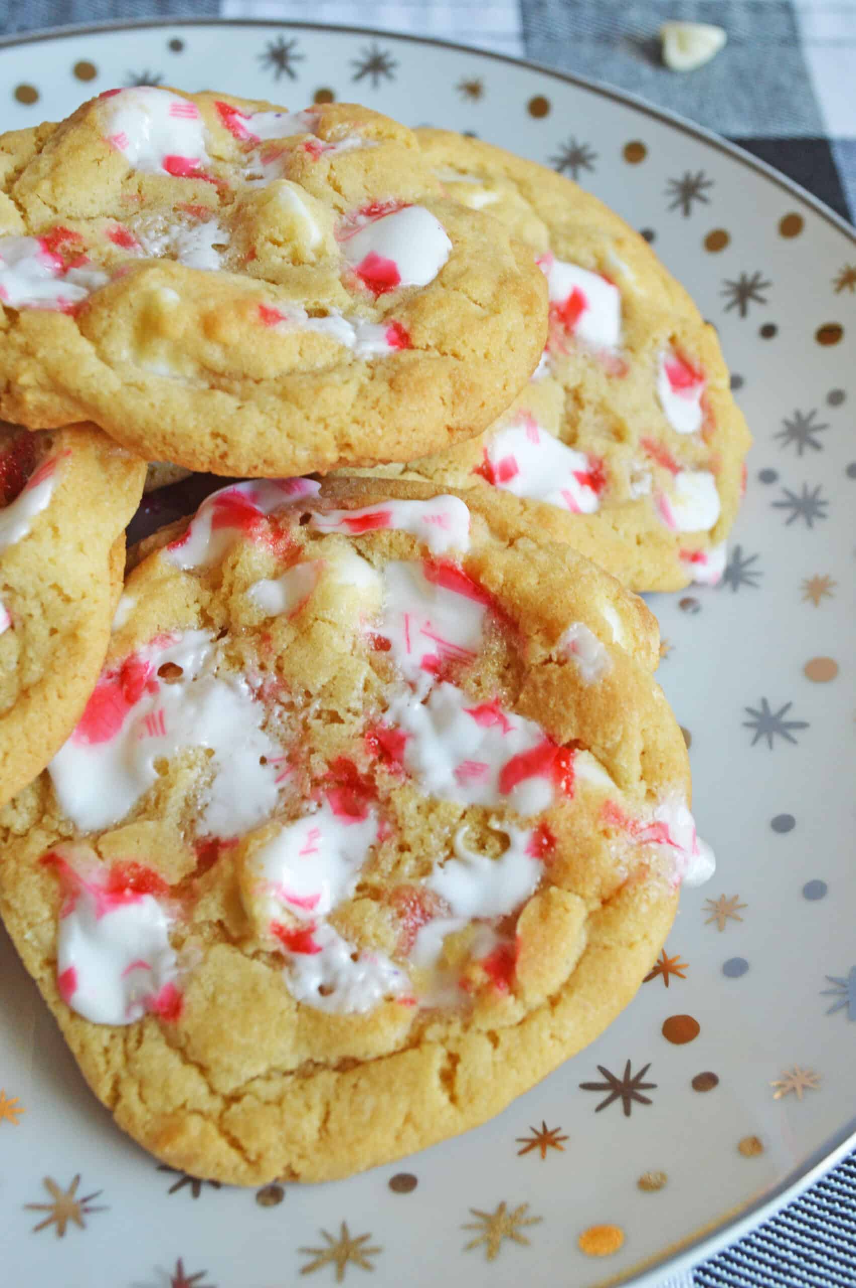 If you love the combination of white chocolate and peppermint, then these candy cane cookies will be your new favorite holiday cookie! Soft and chewy, you’ll adore the flavor of chocolate mingled with crushed candy cane that you’ll get with every delicious bite. via @Mooreorlesscook