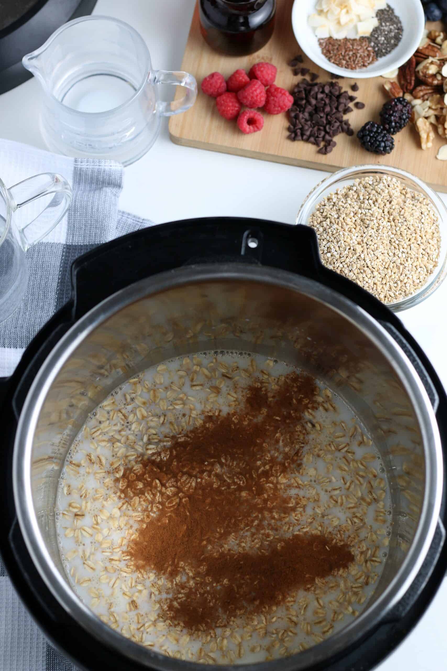 Instant pot oatmeal with cinnamon