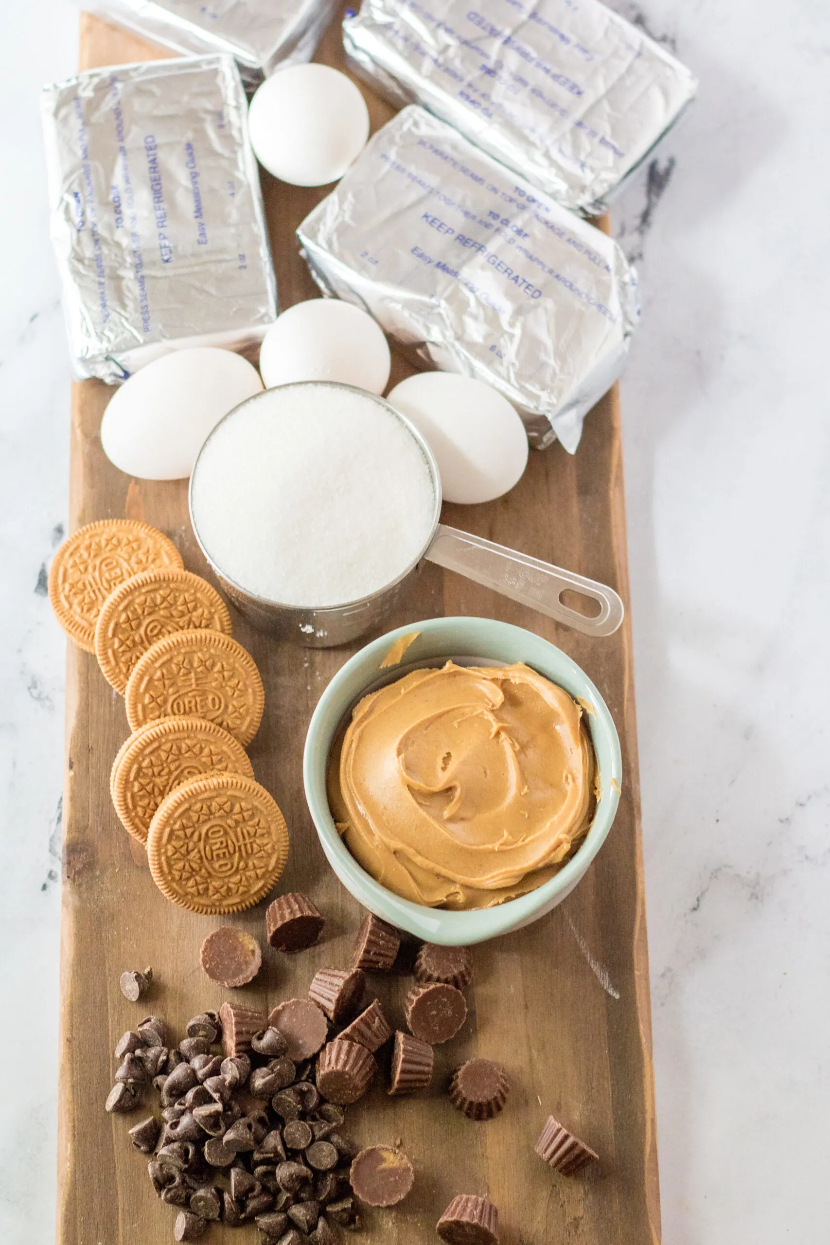 ingredients peanut butter cup cheesecake