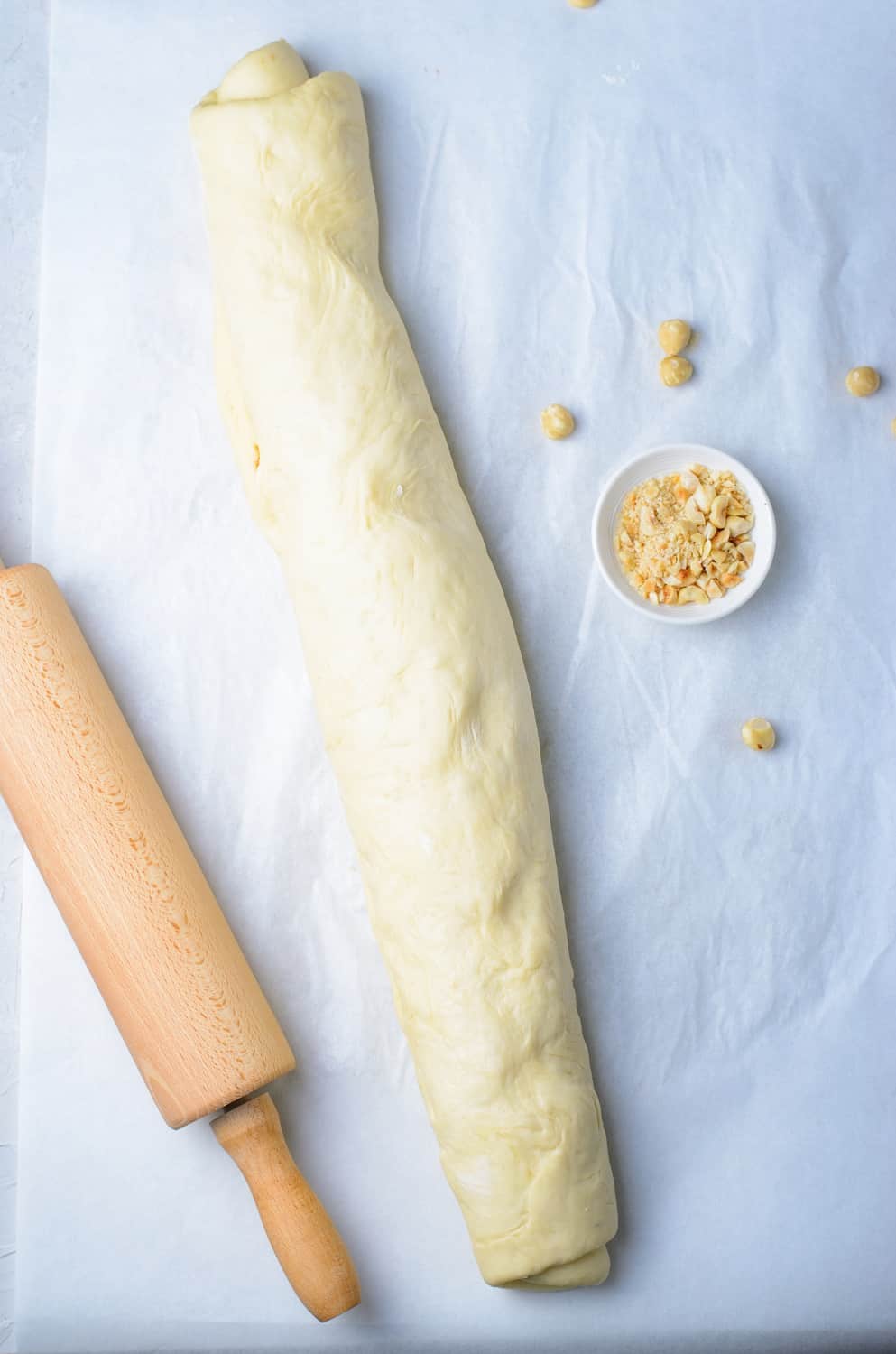 roll up dough for hazelnut nutella bread