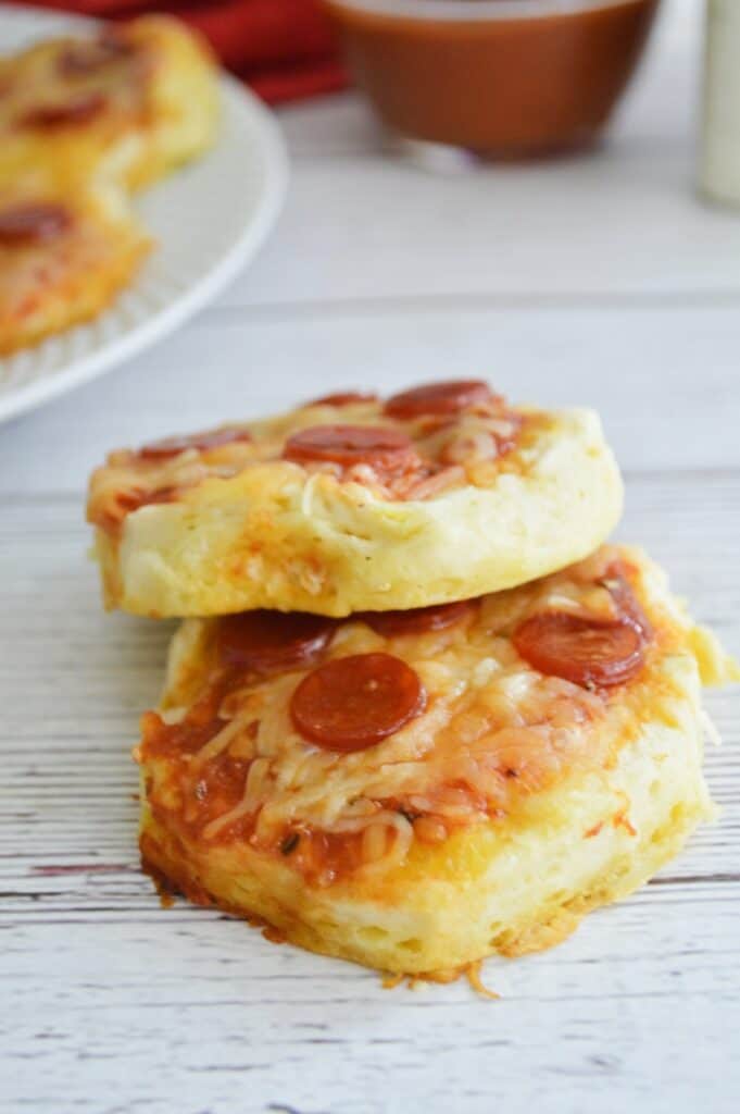 2 mini pepperoni pizzas vertical