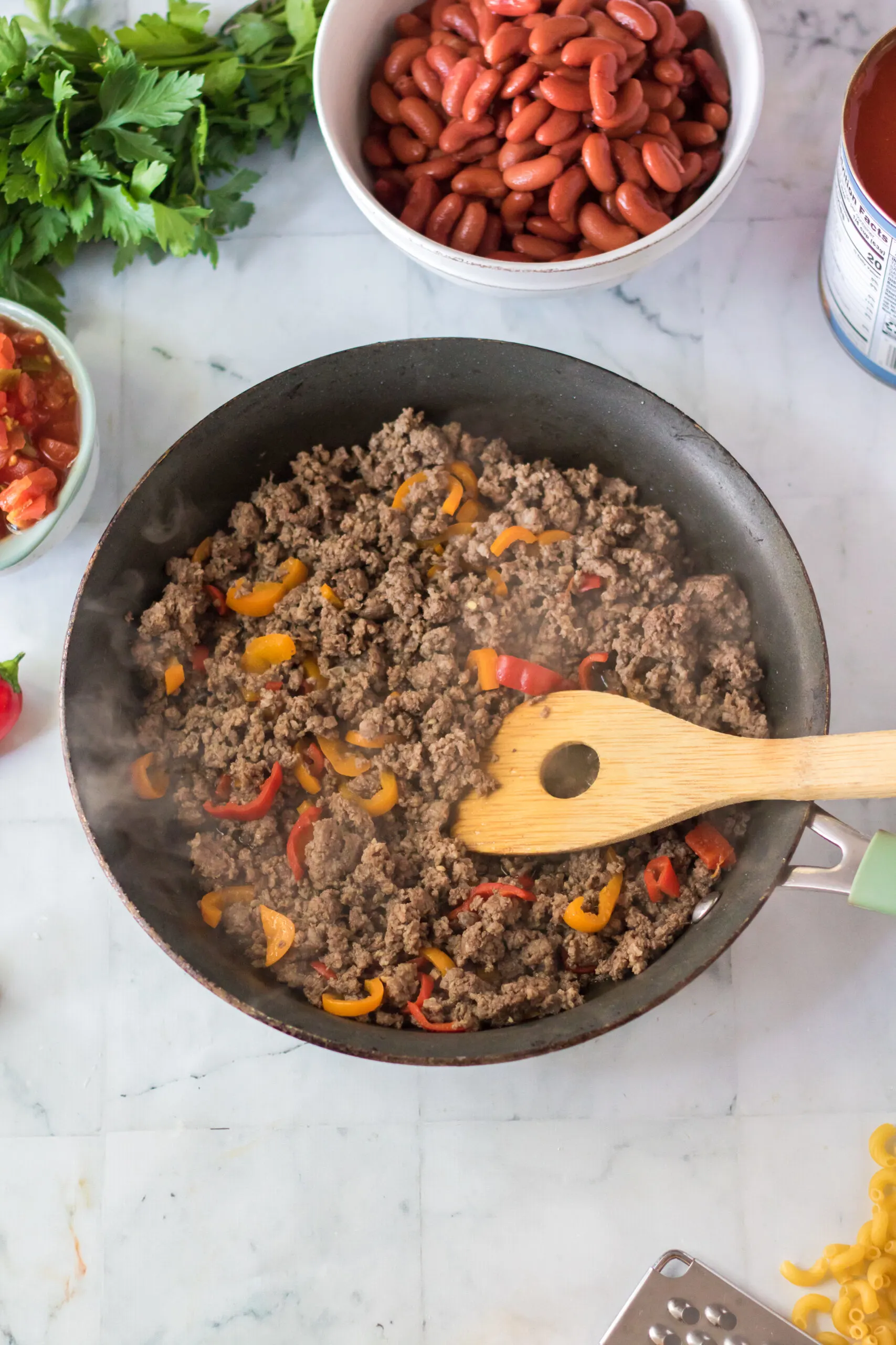 brown ground beef and peppers