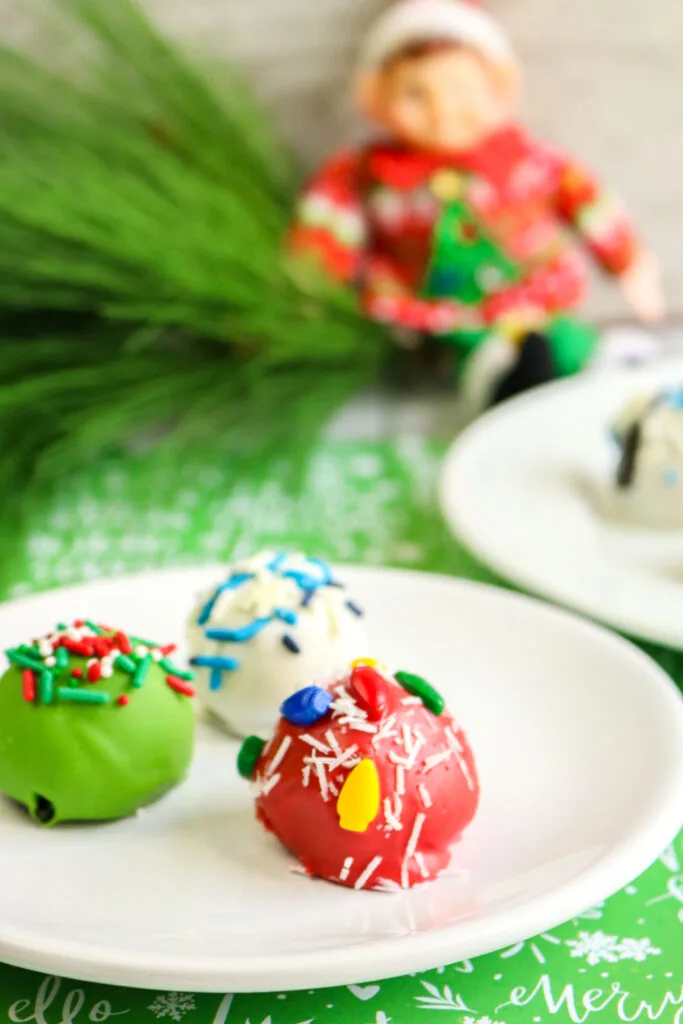 Christmas Oreo Truffle Balls For Grinch, Ugly Christmas Sweater, And Snowball Themes
