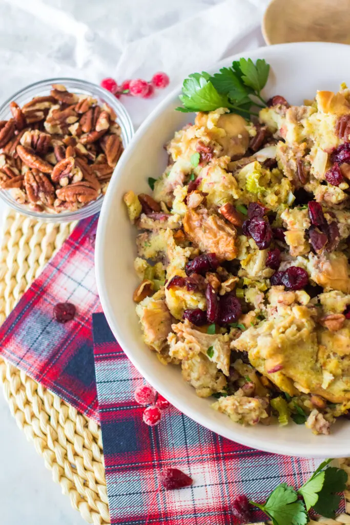 Slow Cooker Cranberry Pecan Stuffing
