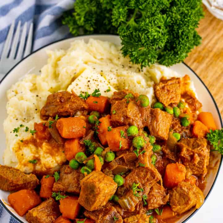 https://mooreorlesscooking.com/wp-content/uploads/2022/10/set-1-4-hour-beef-stew-3-1-scaled-720x720.jpg