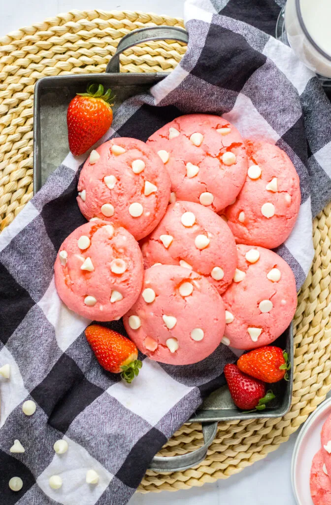 Cheesecake Stuffed Strawberry Cookies