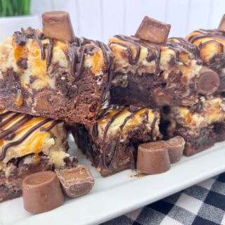 Rolo Cheesecake Brownie Bars