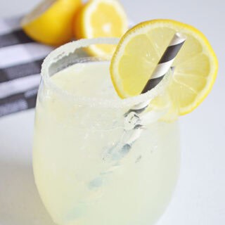 lemonade margarita ready to serve