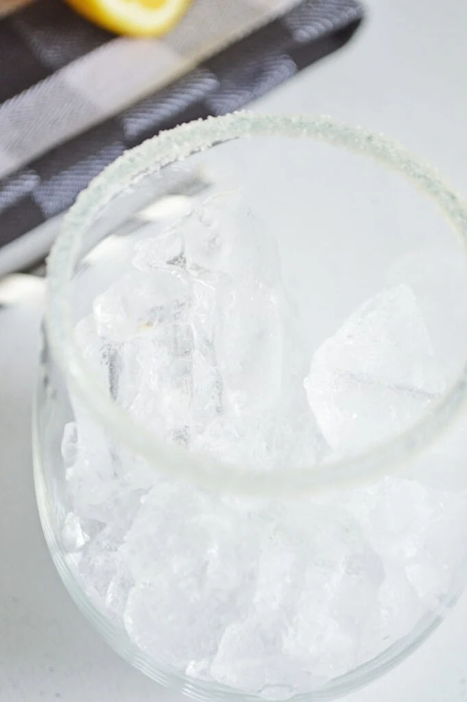 add ice to glass