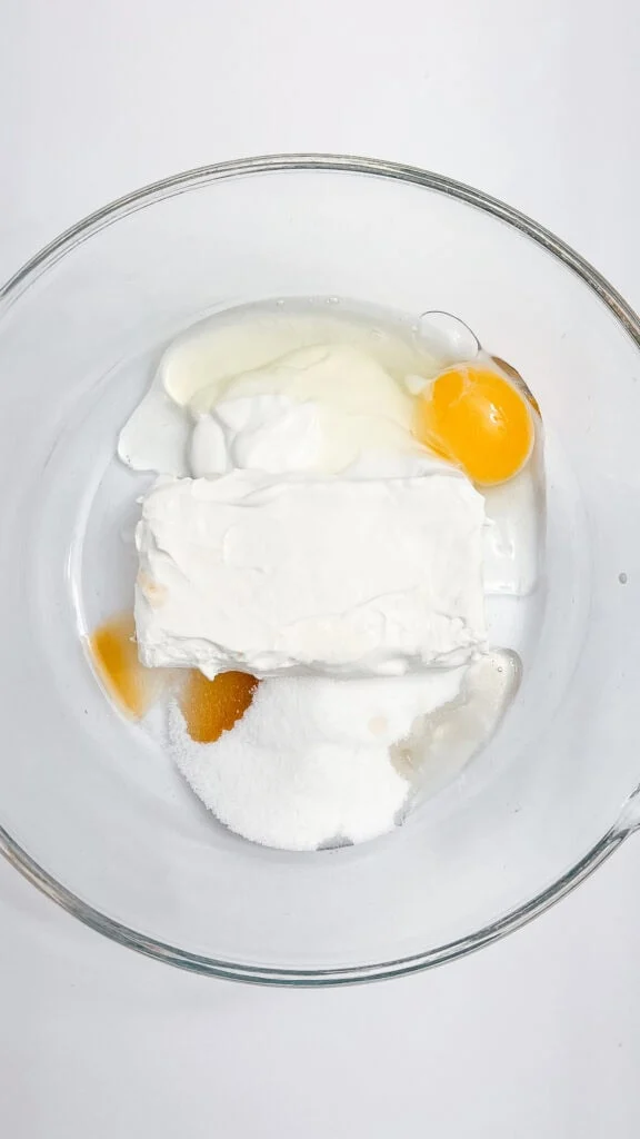 Mix ingredients to make the cheesecake