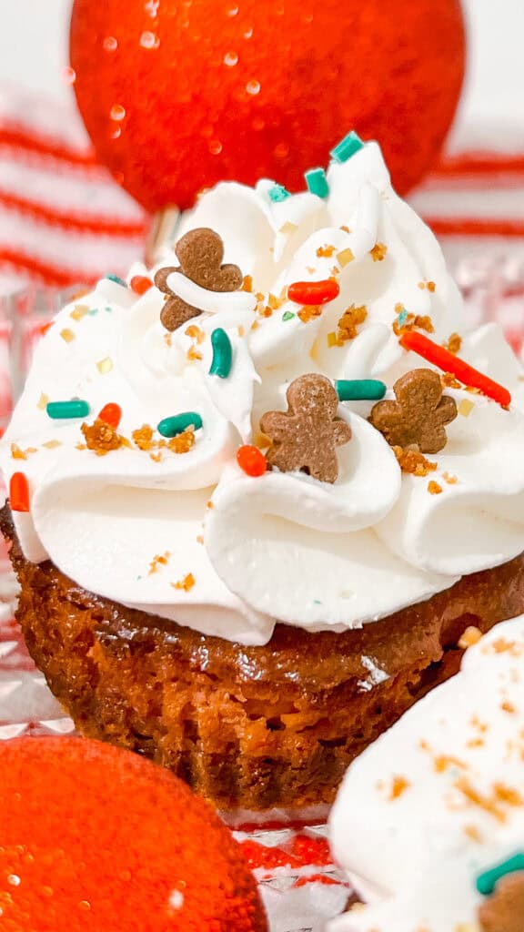 Gingerbread Cheesecake Bites