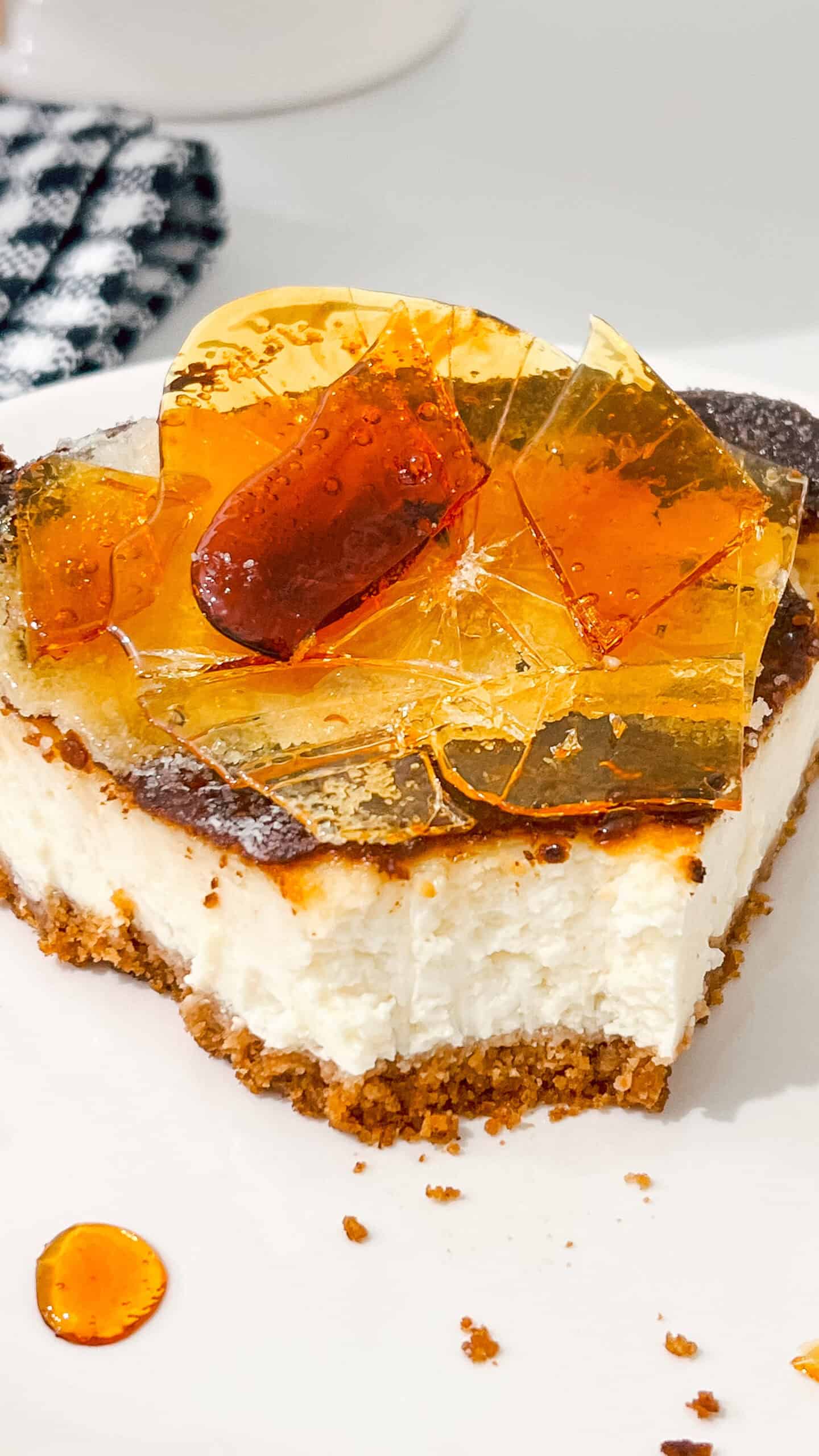 There’s something so special about this crème brûlée cheesecake. The caramelized sugar adds that little touch of elegance, and the creamy filling is rich without being heavy. via @Mooreorlesscook