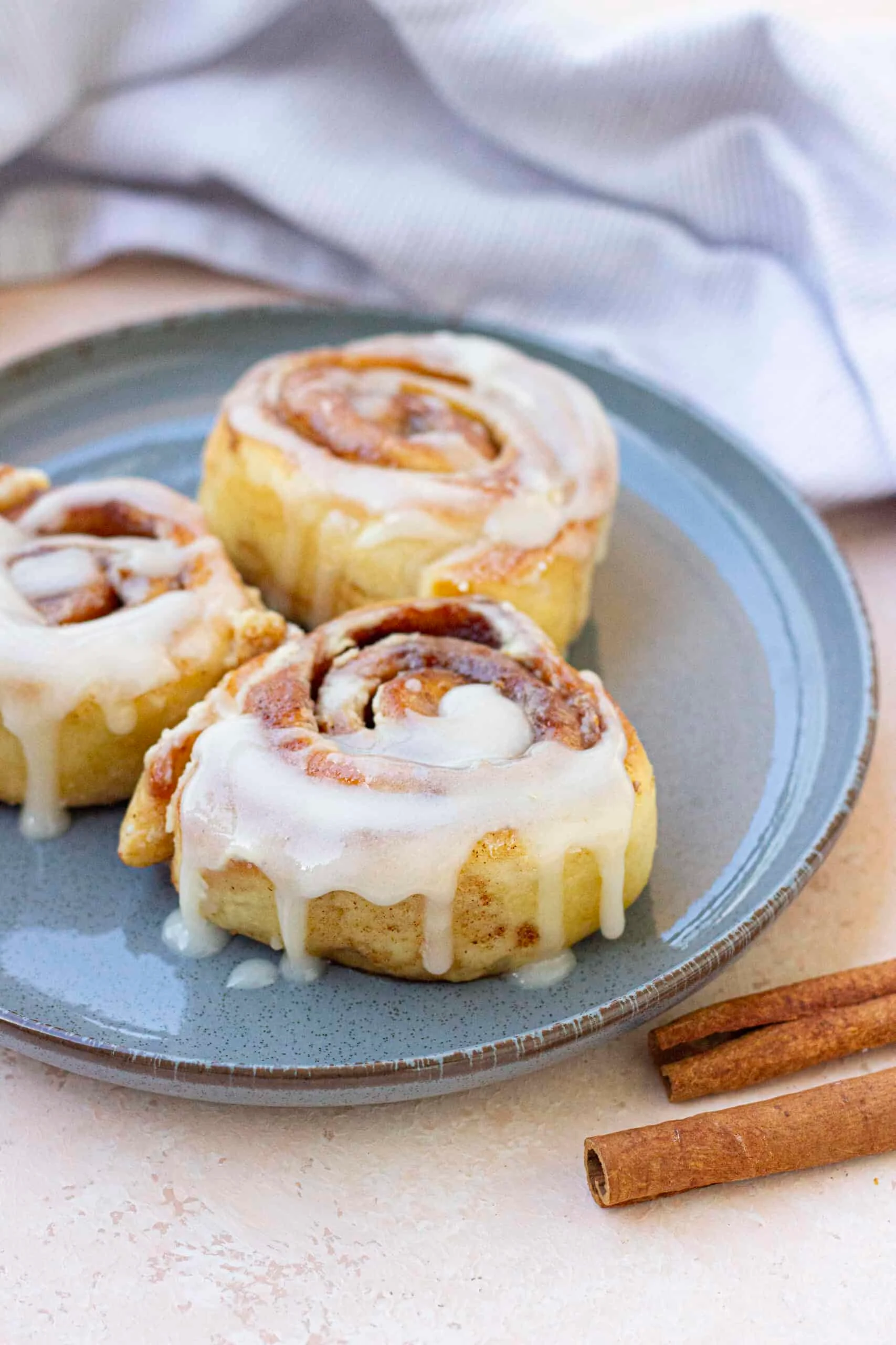 With the delightful aroma of sweet cinnamon and brown sugar filling the air, these fluffy rolls is too tempting to resist! This cinnamon roll recipe is quick and easy to make, yet still feels special. Using simple ingredients and made entirely by hand, these rolls can be ready in about an hour. via @Mooreorlesscook