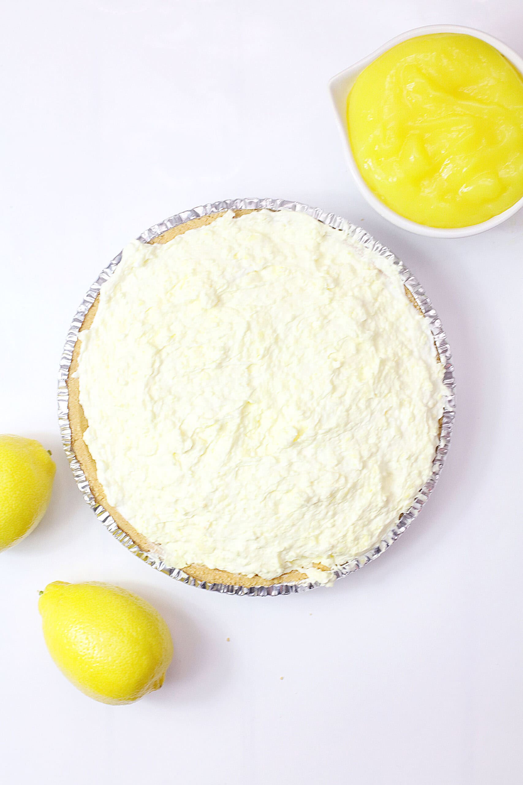 Delicious Limoncello Cream Cheese Pie with a creamy lemon filling and graham cracker crust. Perfect.